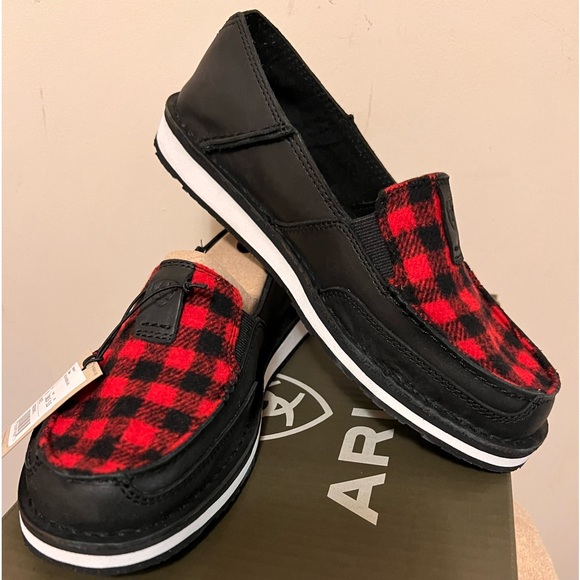 Ariat Shoes - ❤️Black &Red🖤Checkered Cruiser